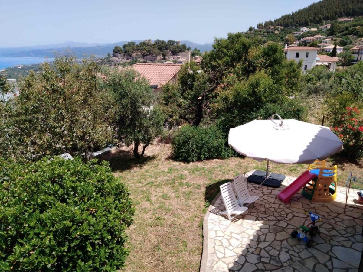 Villa Comfy House With Private Garden & View, Near Kyparissia Castle Exterior foto